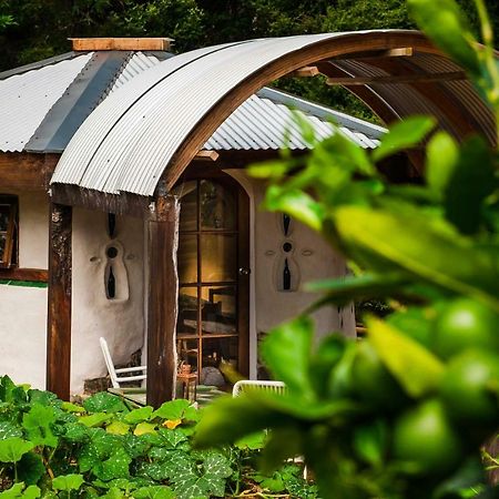 Cob Cottage @ Tara Retreat Мангохай Экстерьер фото